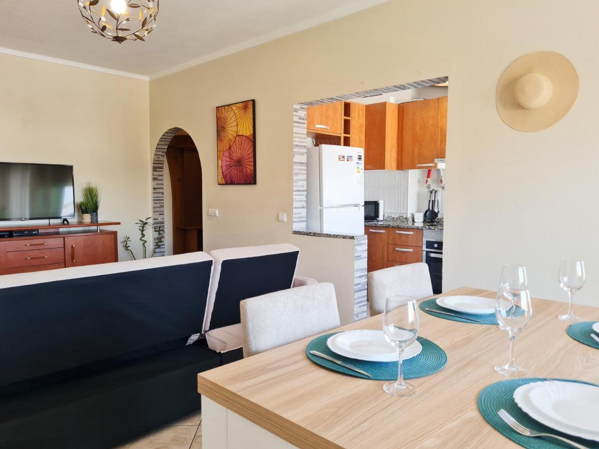 קארבואירו Casa Tombua - Pool - Beach & Center 300M - Ac - Wifi מראה חיצוני תמונה