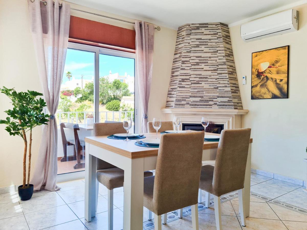 קארבואירו Casa Tombua - Pool - Beach & Center 300M - Ac - Wifi מראה חיצוני תמונה