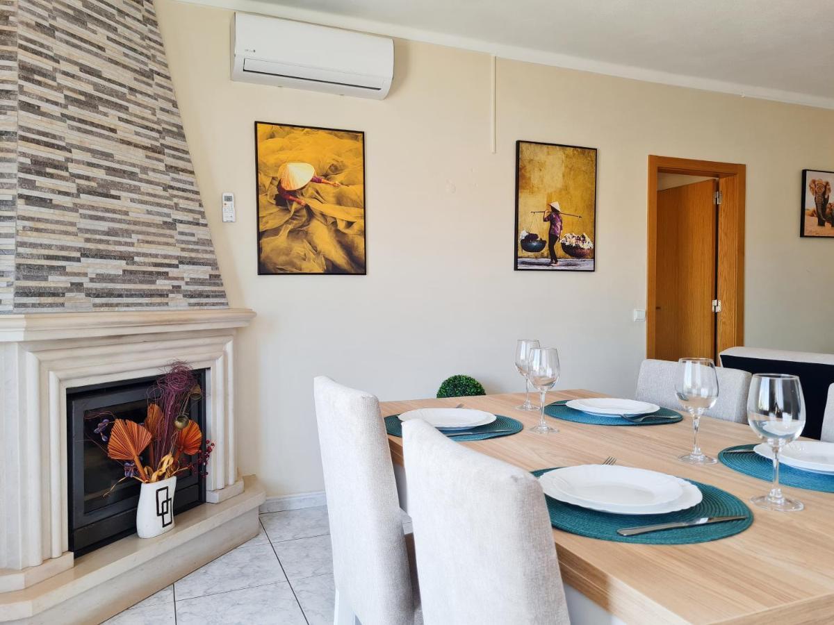 קארבואירו Casa Tombua - Pool - Beach & Center 300M - Ac - Wifi מראה חיצוני תמונה